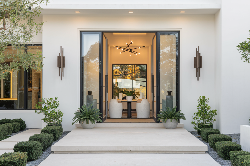 Coastal Modern Beach House Style Guide & Inspiration
